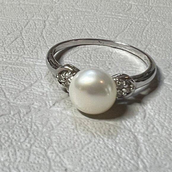 Womens Sterling Imitation Pearl Ring Sterling Silver Clear Stone Accents Size 10 - Picture 3 of 9